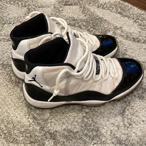 Nike Air Jordan 11 Concords